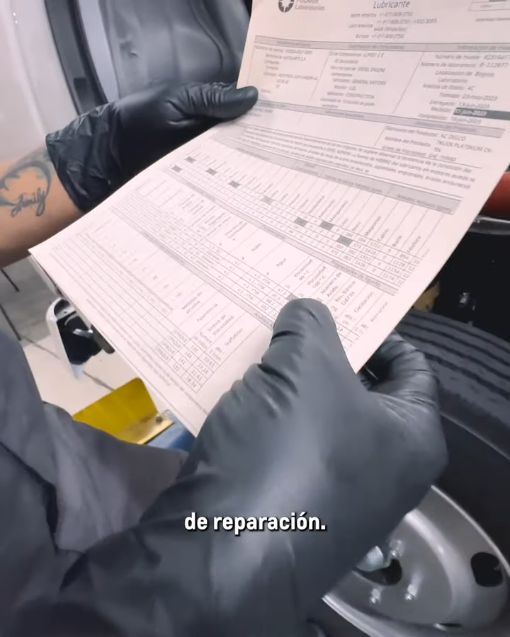 Mecánicos Expertos en Buses, Camiones y Motores Diesel
